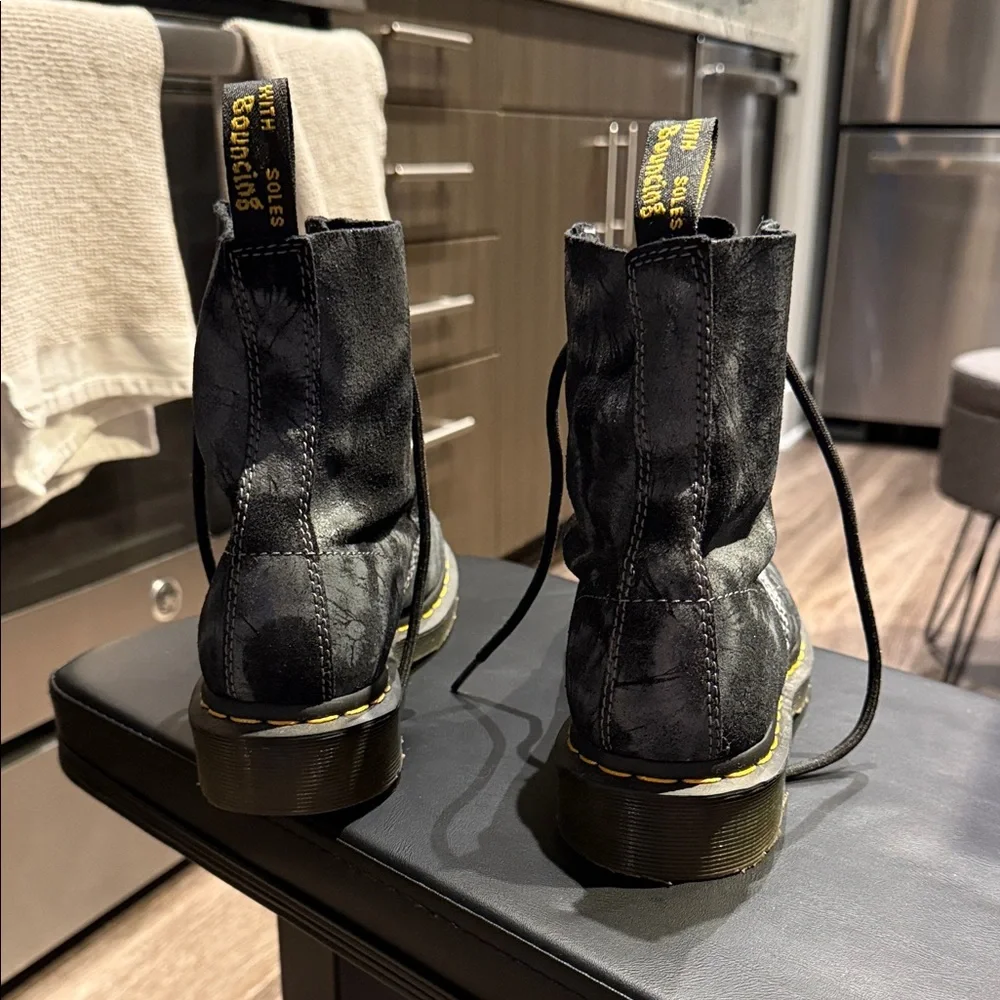 Dr. Martens Rare Metallic Tie-Dye Boots - Women’s Size 8 - Picture 3 of 6